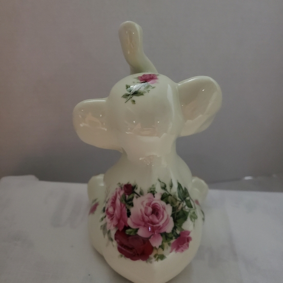 Vintage Porcelain Elephant from Formalities by Baum Brothers - Picture 3 of 9